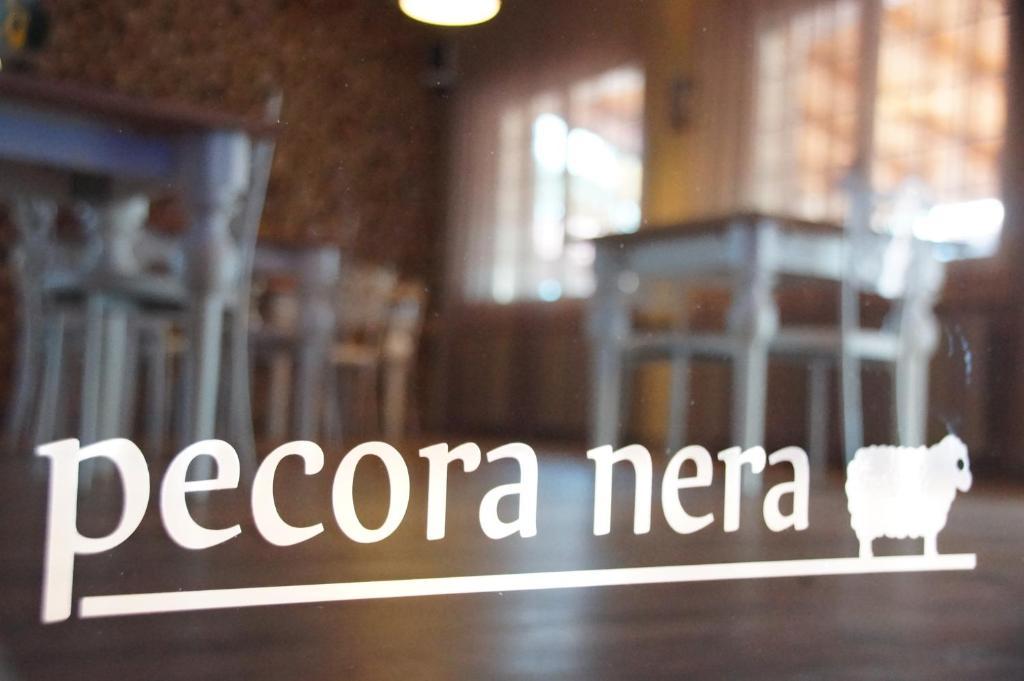 Country-House Pecora Nera Guest House Mosciano SantʼAngelo Екстериор снимка